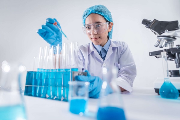 a woman doctor in a laboratory